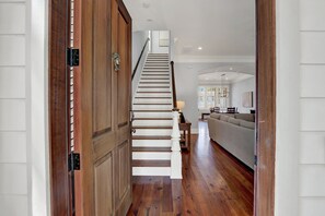 Interior - Heated Pool Access | 5*Clean | Flex Cancelation (Savannah)