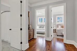 3 bedrooms, iron/ironing board, free WiFi, bed sheets - Heated Pool Access | 5*Clean | Flex Cancelation (Savannah)