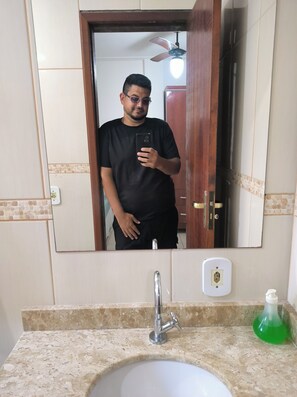 Douche, papier toilette