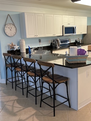 Fridge, microwave, oven, stovetop - Spacious LUXURY Villa with stocked kitchen,WiFi, Ask about 2025 special rates. (North Myrtle Beach)