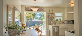 Cozy Southern California Lavender Cottage Sierra Madre