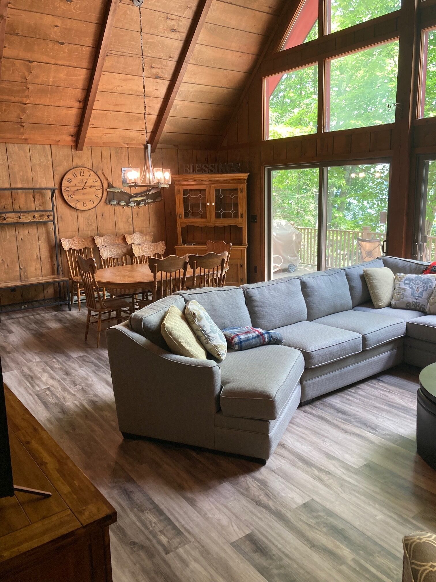 Lakefront on Wallenpaupack with Hot Tub in Briar Hill 