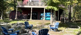  Lakefront on Wallenpaupack with Hot Tub - Pet Friendly