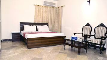 1 室のベッドルーム、セーフティボックス (室内)、アイロン / アイロン台、WiFi