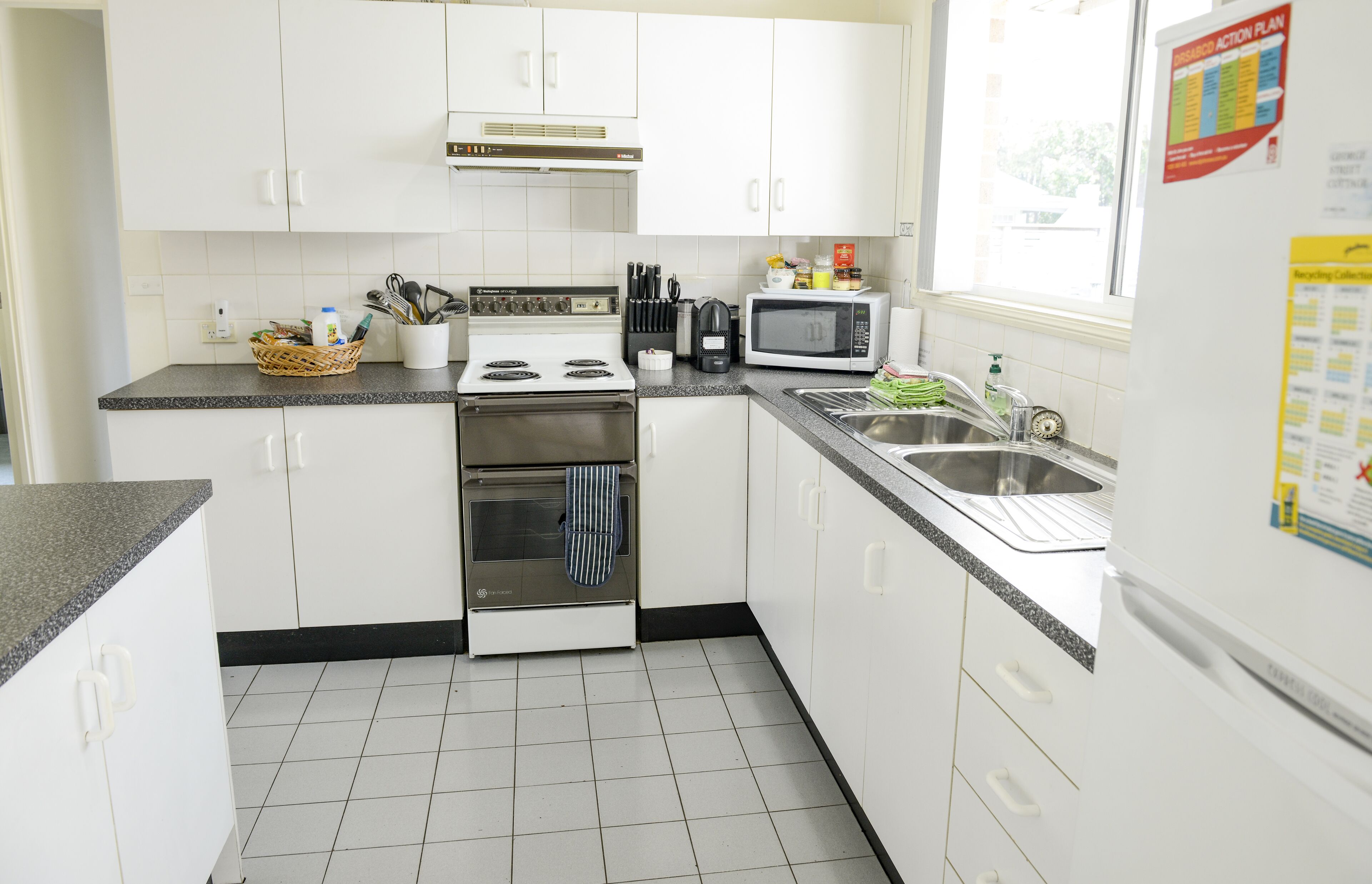 George St Cottage Berry in town free WIFI