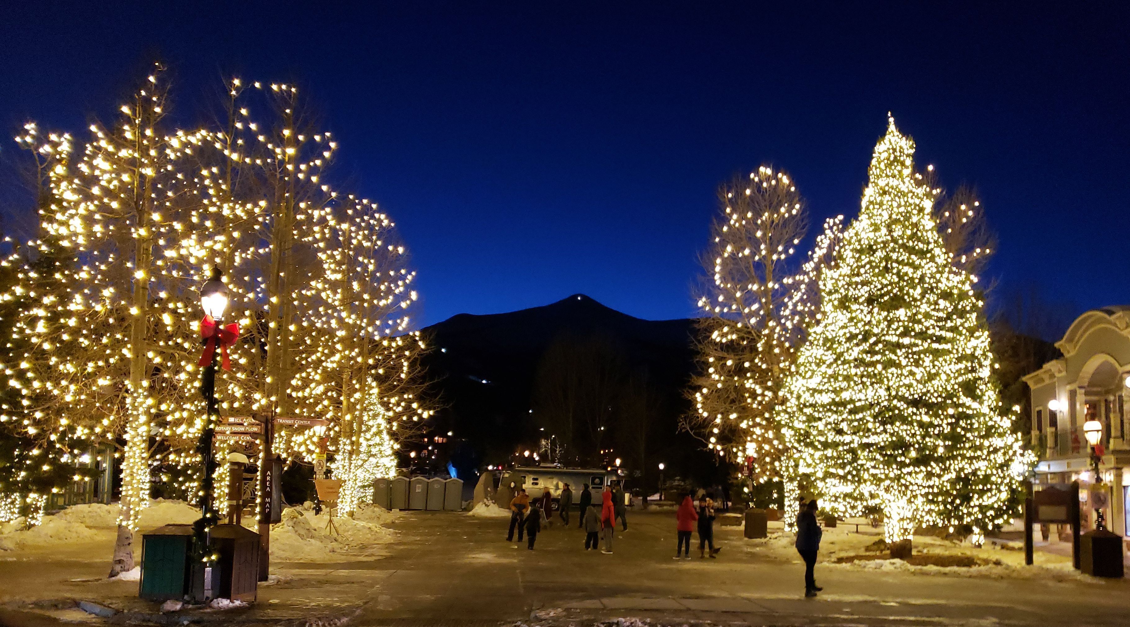Breckenridge holiday decor