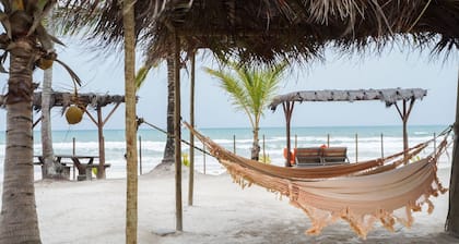 TERRE NOTRE PLAGE PARADIS Ă LA PLAGE DE BEACHFRONT POUR LES VACANCES EN FAMILLE ET LES AMIS