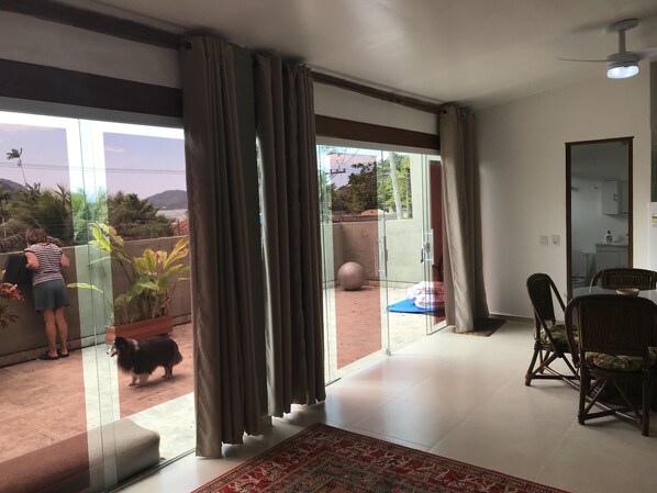 Interior - Kitnet 150 meters from the beach (Ubatuba)