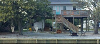 Neu im Jahr 2016 Canal Front Cottage 