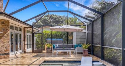 Gorgeous Sarasota Private Home with Heated Pool