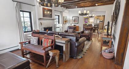 Casa Los Dos - 5 Beds blokki Canyon Rd!