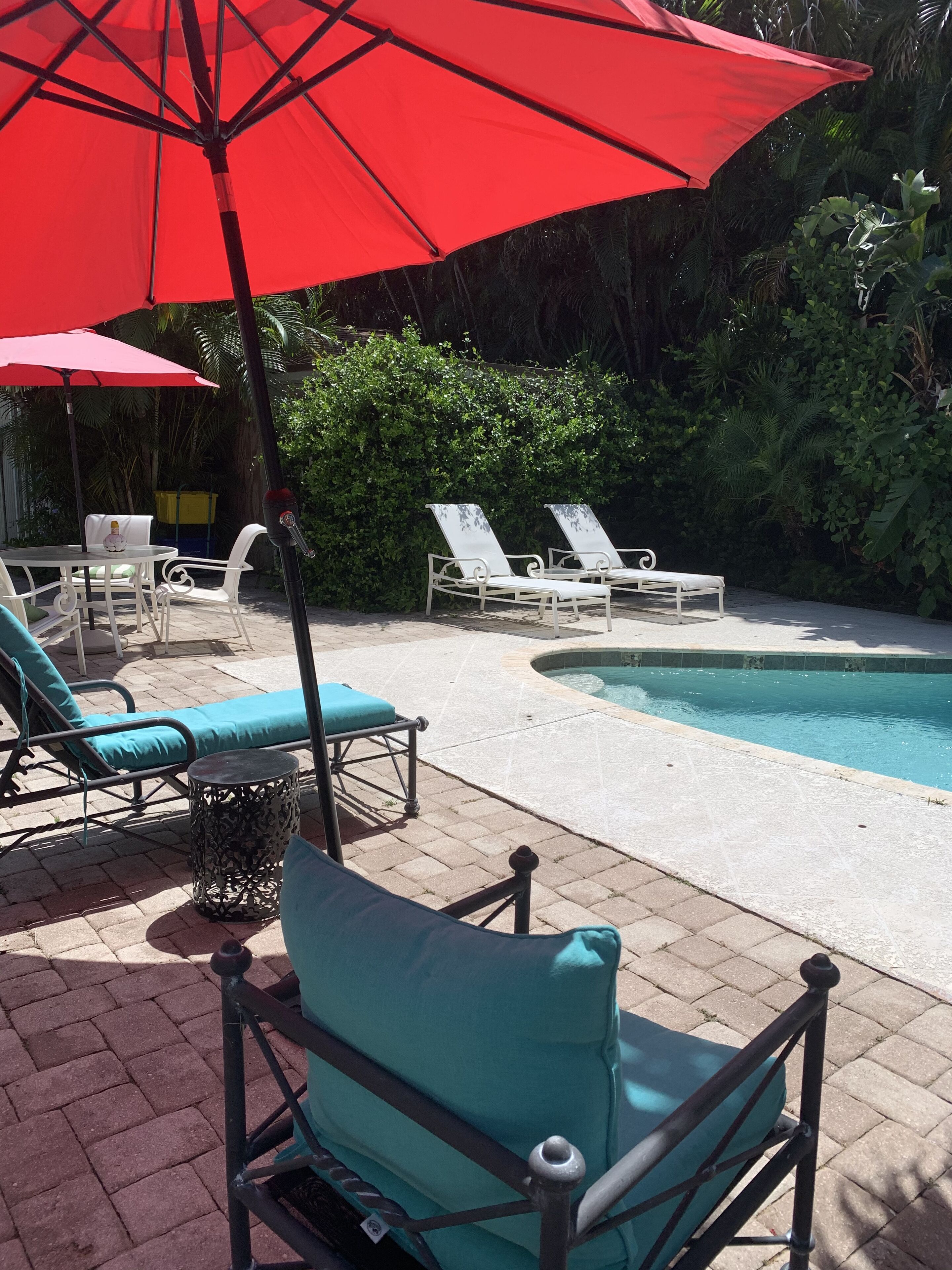 Een verwarmd zwembad