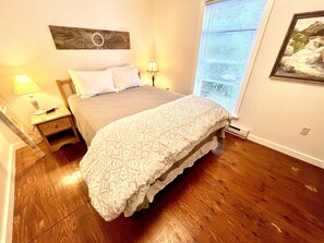 2 chambres, fer et planche à repasser, lit parapluie, Wi-Fi