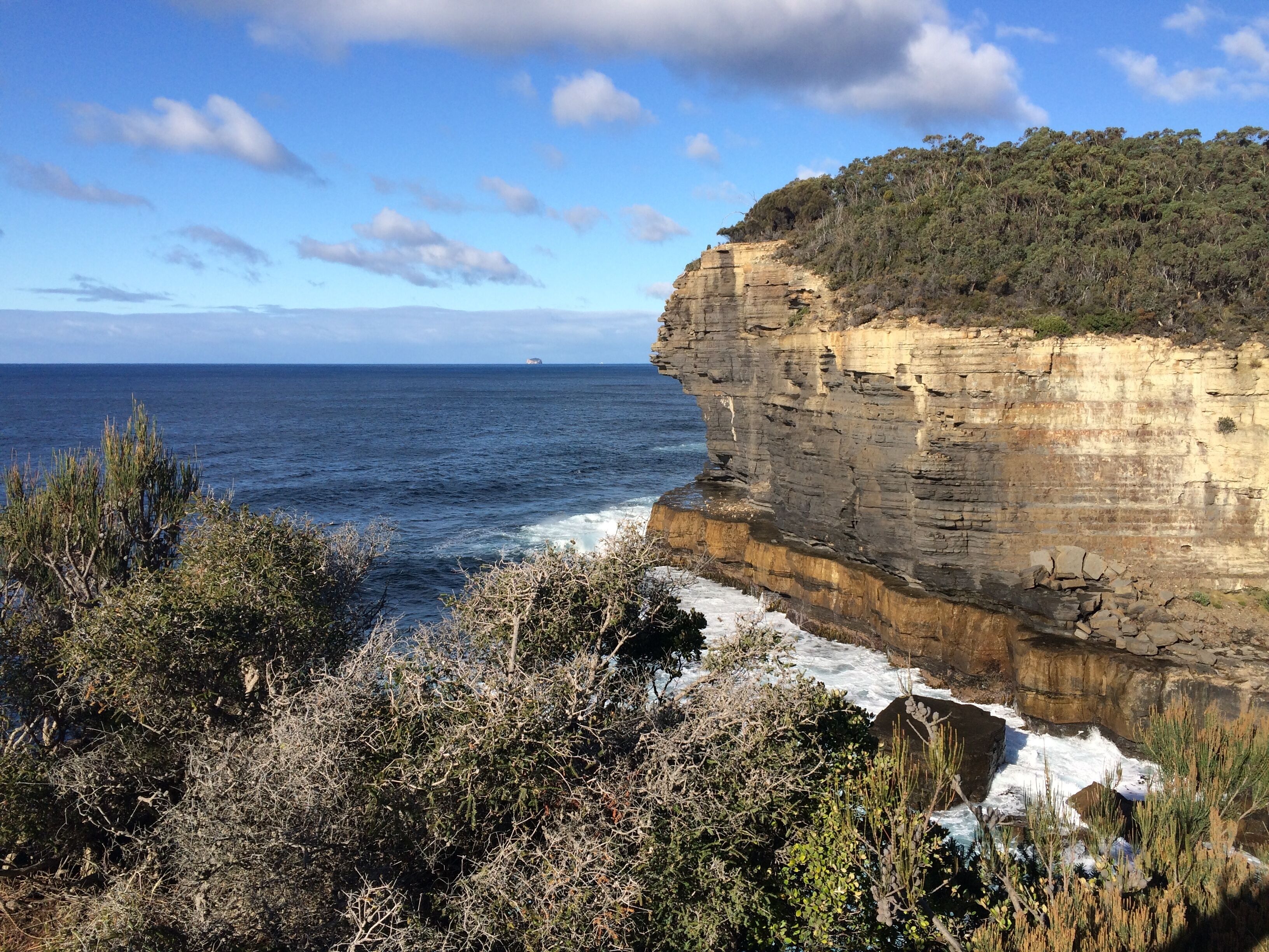 Lazy Days Beach House — image 23