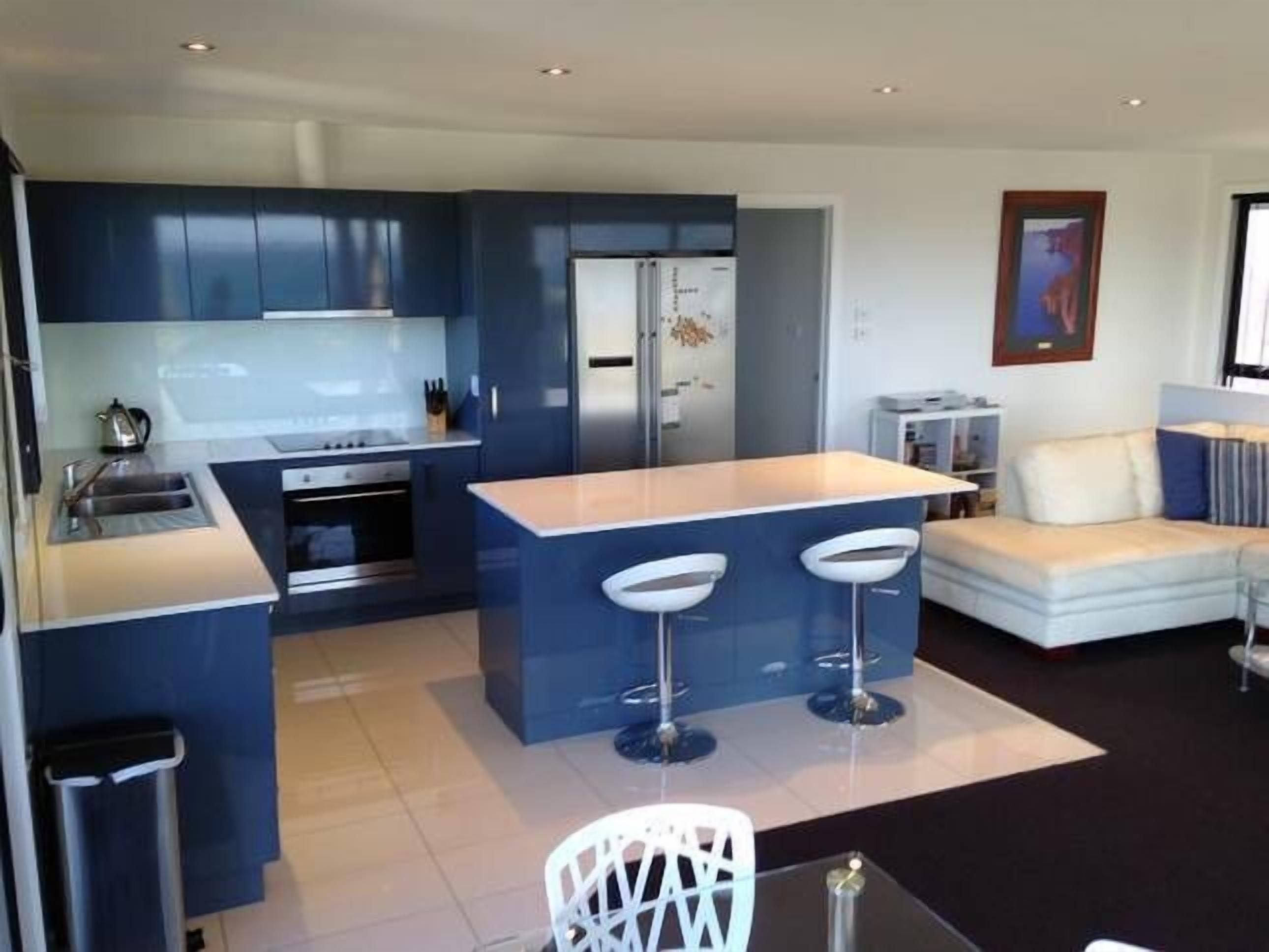 Lazy Days Beach House — image 8