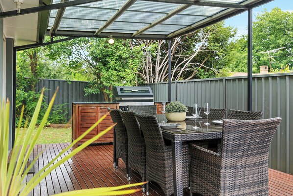 Outdoor dining