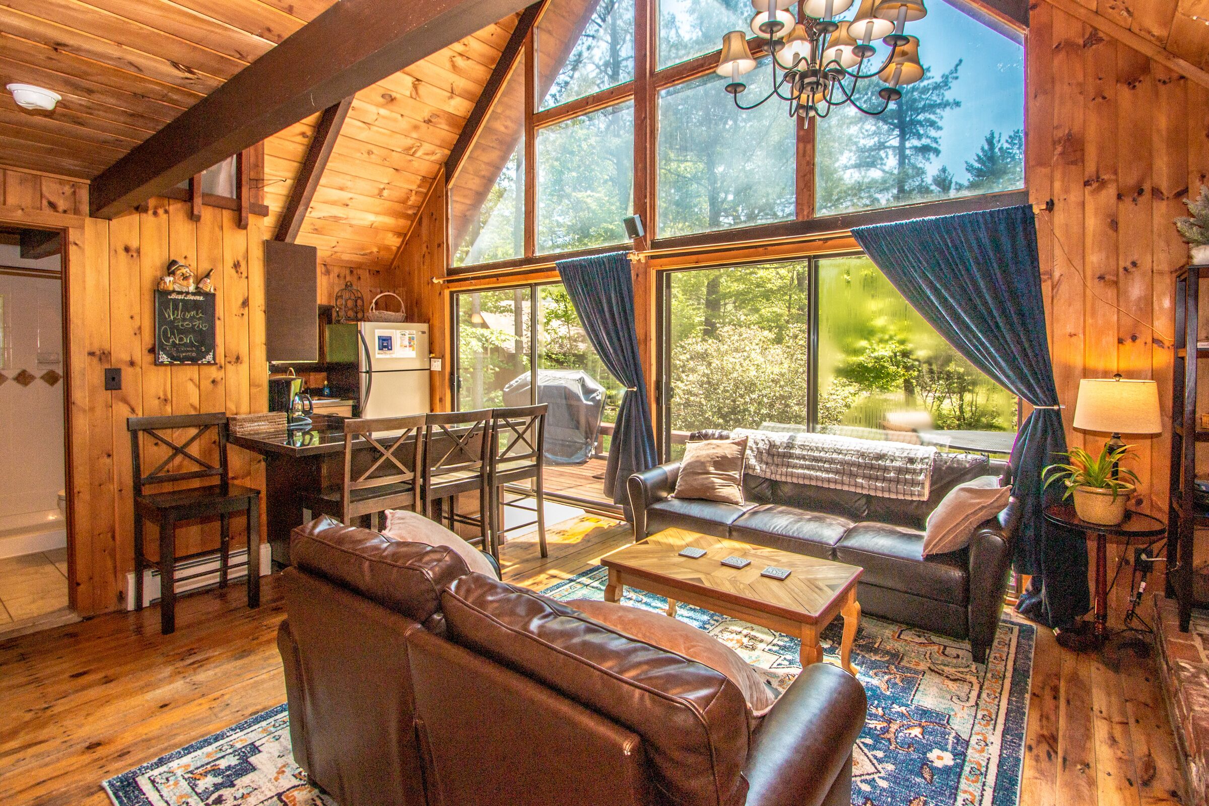 Location!!! Base of Cathedral Ledge!  Ledge view!  5 min to town!