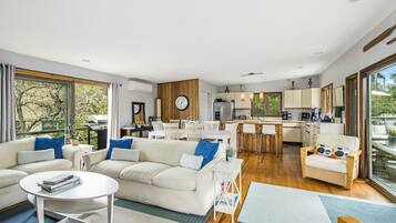 Télévision, livres, chaßne hi-fi