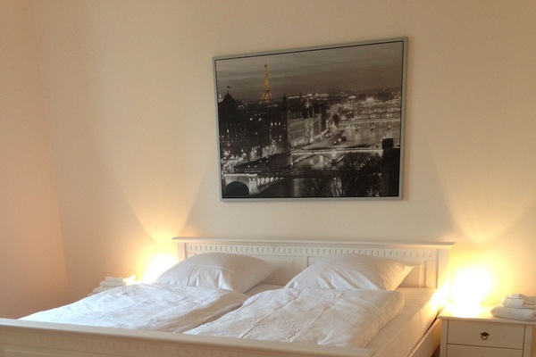 2 bedrooms, iron/ironing board, travel crib, free WiFi