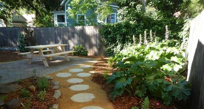 Renovated Victorian with fenced yard by Downtown, CSU, Farmers Mrkt Bidwell Park