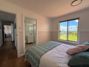 3 bedrooms, iron/ironing board, travel cot, free WiFi