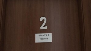 Unclassified image, 2 of 3, button - Bellezze Di Napoli (Naples)