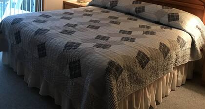 Captain’s Quarters is located on Main St. In downtown Frankfort.