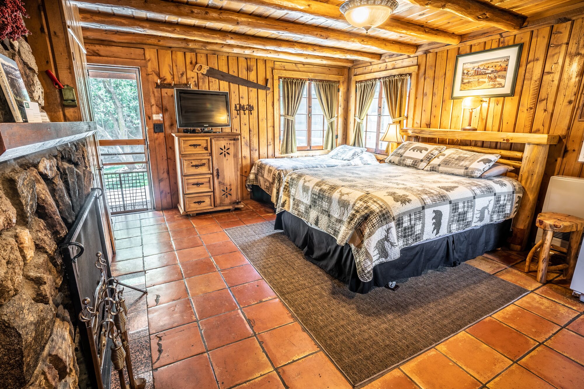 免费 WiFi、床单