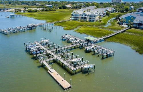 Turtle Bay Hideaway | End-Unit Townhome with River Views, Pool & Fishing Pier