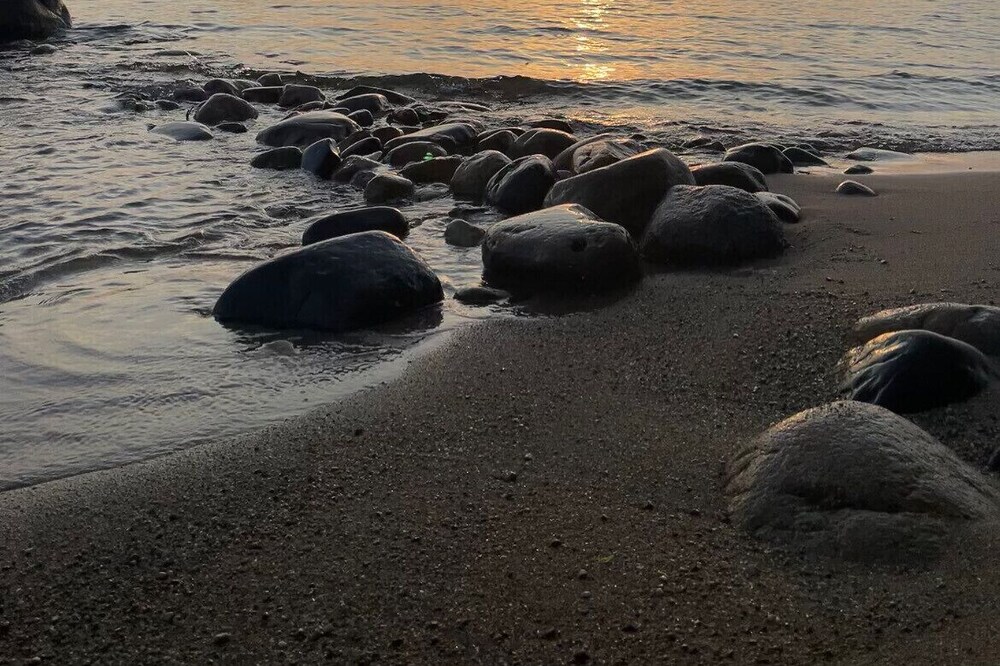 Private Beach - Views of Mackinac Island!