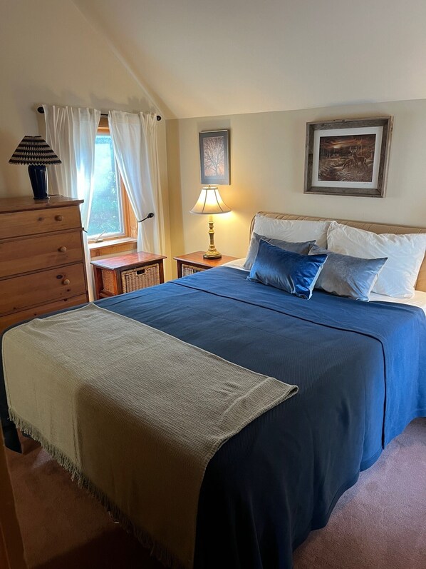 2 chambres, fer et planche à repasser, accès au Wi-Fi (inclus)