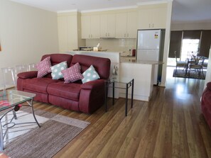 Smart-TV, Netflix, DVD-Player, Streaming-Dienste