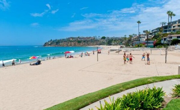 On the beach - Ocean Views! Private Community & Beach! 2 Primary Suites - Emerald Bay!!!! (Laguna Beach)