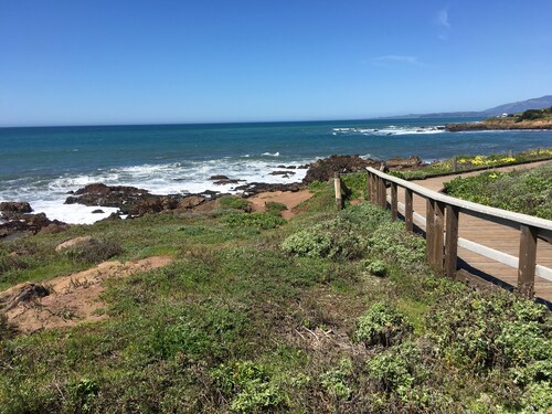 Great location with some ocean views!