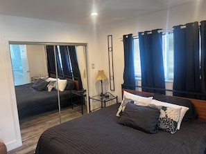 2 bedrooms, desk, iron/ironing board, free WiFi