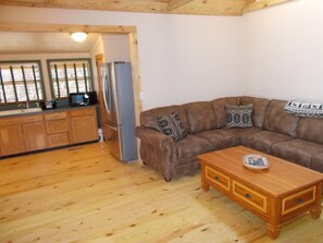 Televisión, videojuegos, reproductor de DVD y libros