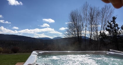 Faites votre réservation de feuillage d'automne maintenant! Vues juste de la véranda!