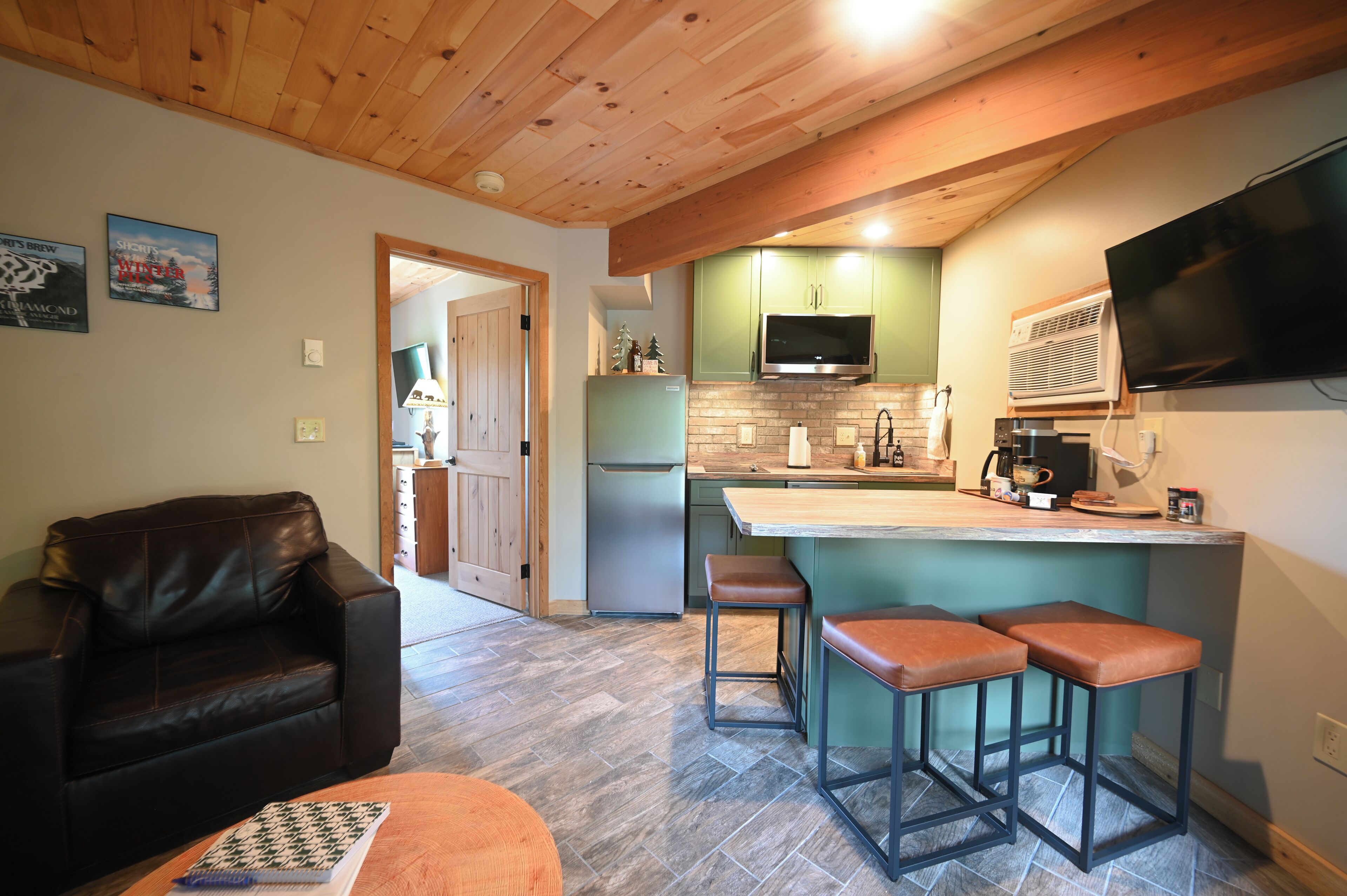 Smart-TV, DVD-spiller og filmbibliotek