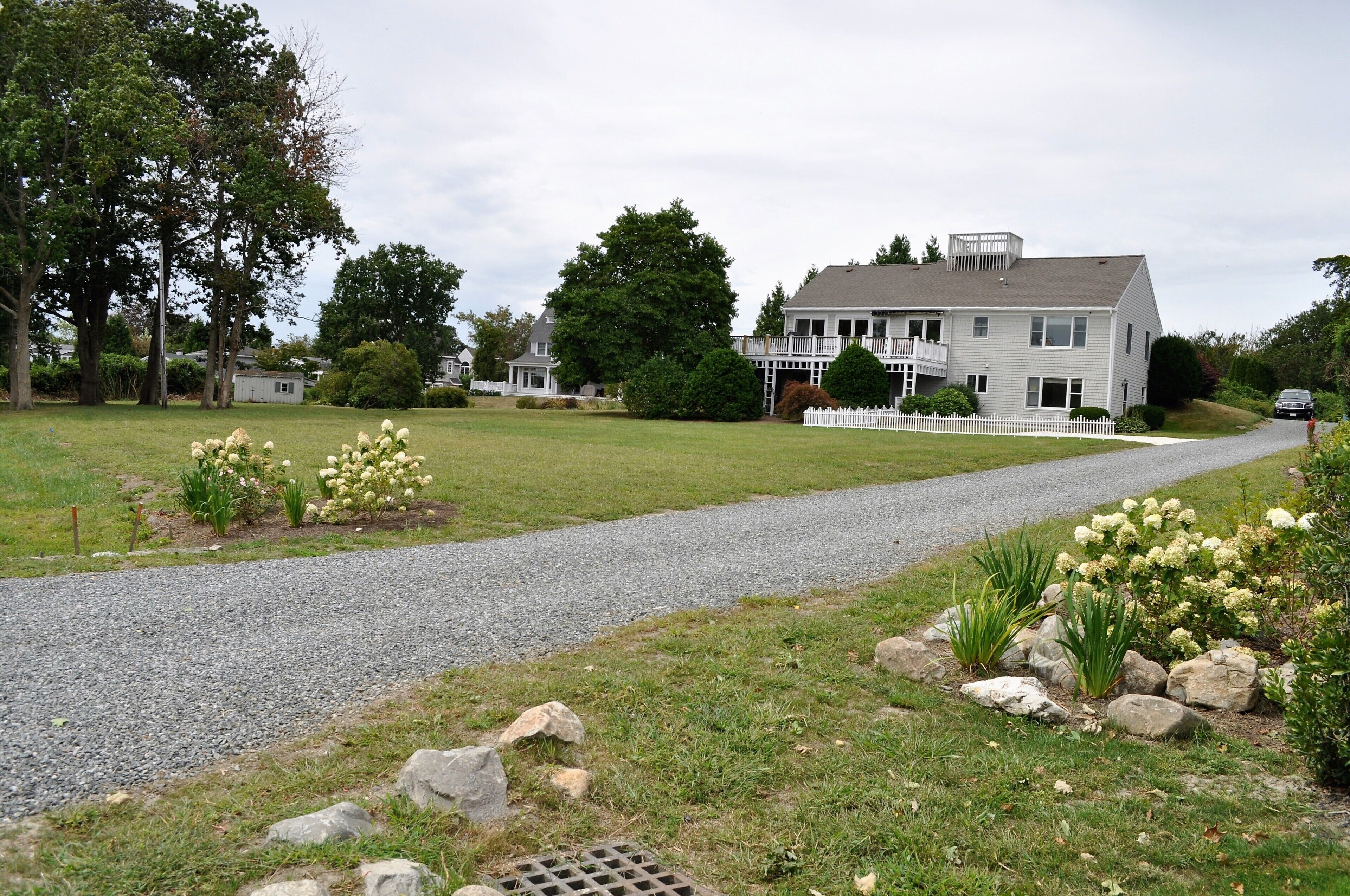 Steps to beach, Acre of yard, 4 BR, 3 Full BA, Tuckerman Ave.