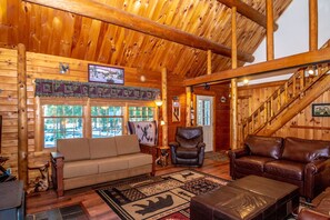 Smart TV, fireplace, DVD player, table football