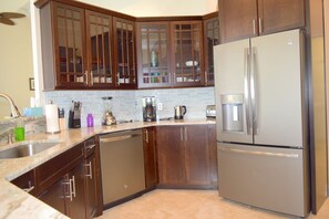 Fridge, microwave, oven, stovetop - New Rotonda 3 Bedrooms, 3 Bathrooms, Single-Family Pool Home (Rotonda West)