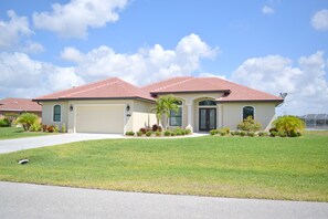 Exterior - New Rotonda 3 Bedrooms, 3 Bathrooms, Single-Family Pool Home (Rotonda West)