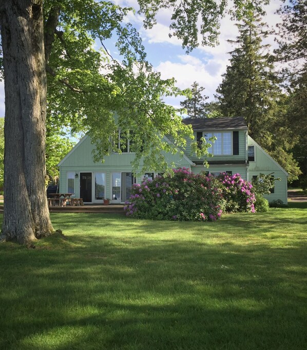 Beautiful, lakefront home, close to Chautauqua Institution! Remodeled in 2020. Town of