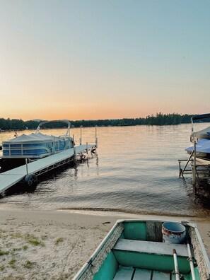 On the beach, sun loungers - Spacious Beachfront Lakehouse, w/ Lg Front Yard, Dock, & Mountain Views! (Center Ossipee)