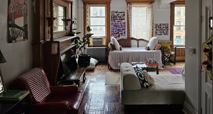 LA MAISON DES SIRENES 1, Bohemian and charm,ing 20mn away from city.