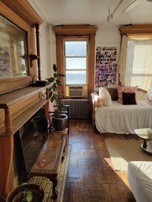 1 chambre, fer et planche à repasser, Wi-Fi gratuit, draps fournis