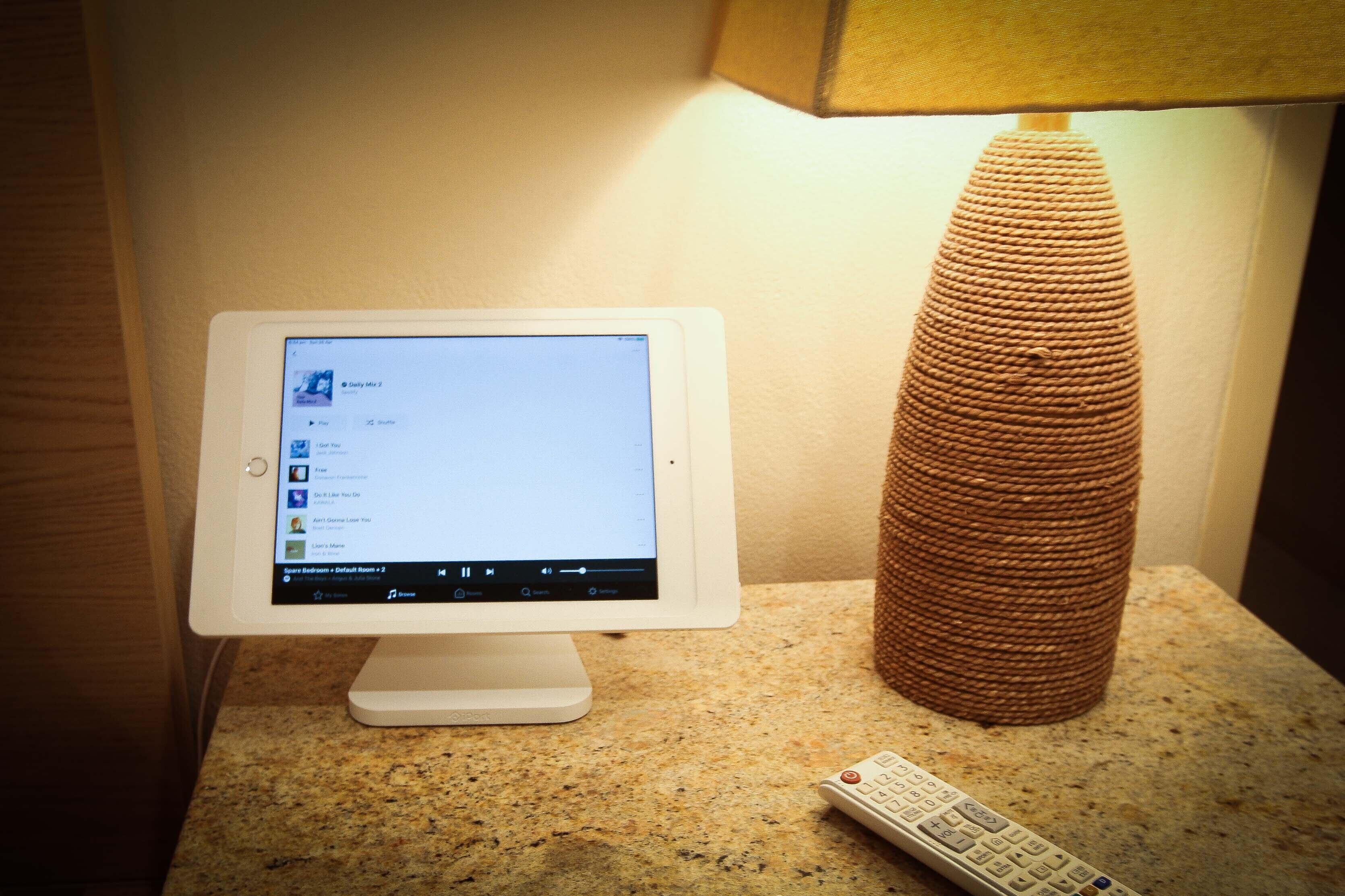 Stunning Beachfront Luxury — image 12