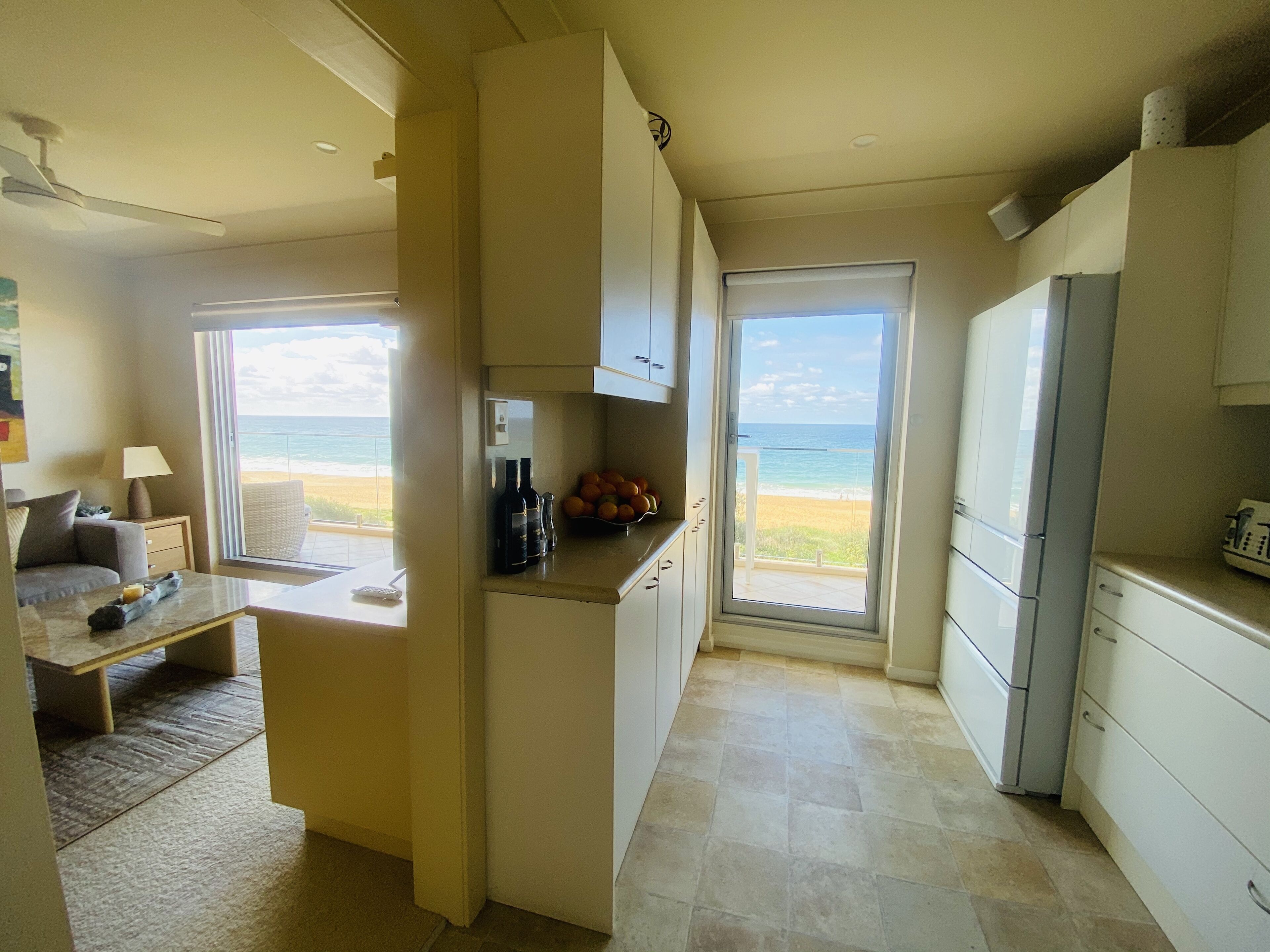 Stunning Beachfront Luxury — image 17