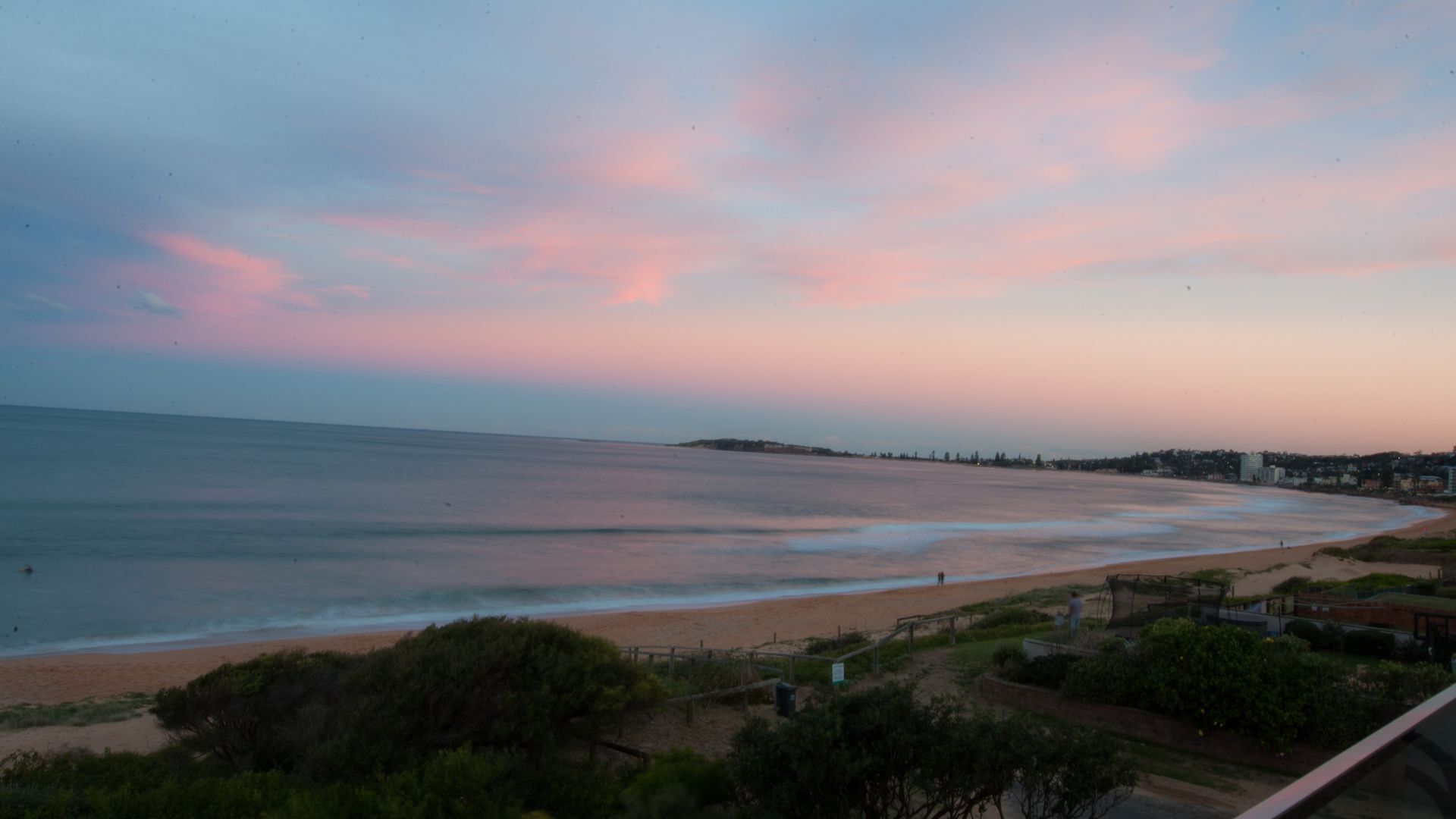 Stunning Beachfront Luxury — image 20