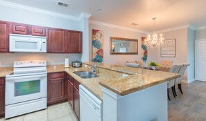 Fridge, microwave, oven, stovetop - Luxurious Award Winning Newly Renovated 2+2 Condo Near Disney and Universal (Davenport)